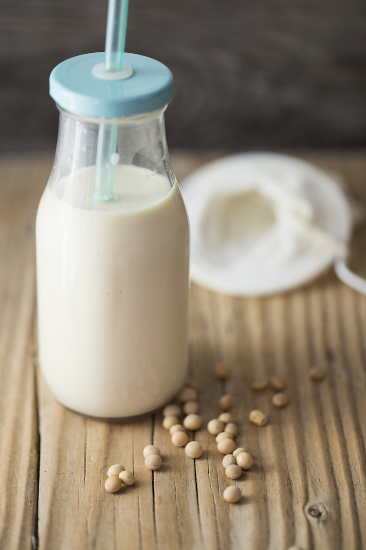 Come fare il latte di soia fatto in casa con l'estrattore?