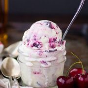 Volete imparare come fare il gelato vegan con l'estrattore senza lattosio e senza zucchero?